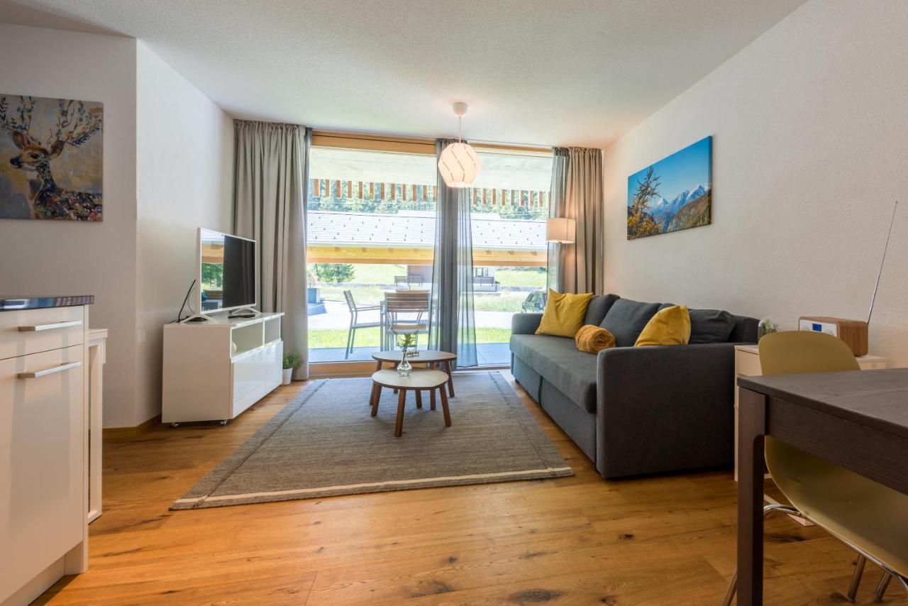 Montela Apartments - Haus D Saas-Grund Eksteriør billede