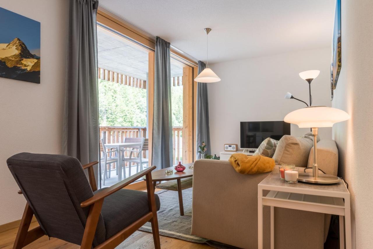 Montela Apartments - Haus D Saas-Grund Eksteriør billede