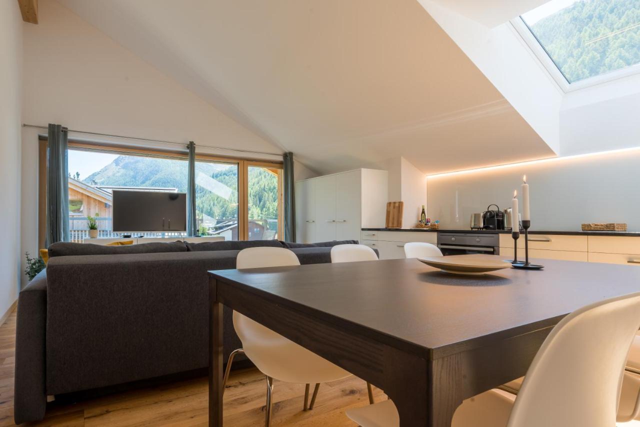 Montela Apartments - Haus D Saas-Grund Eksteriør billede