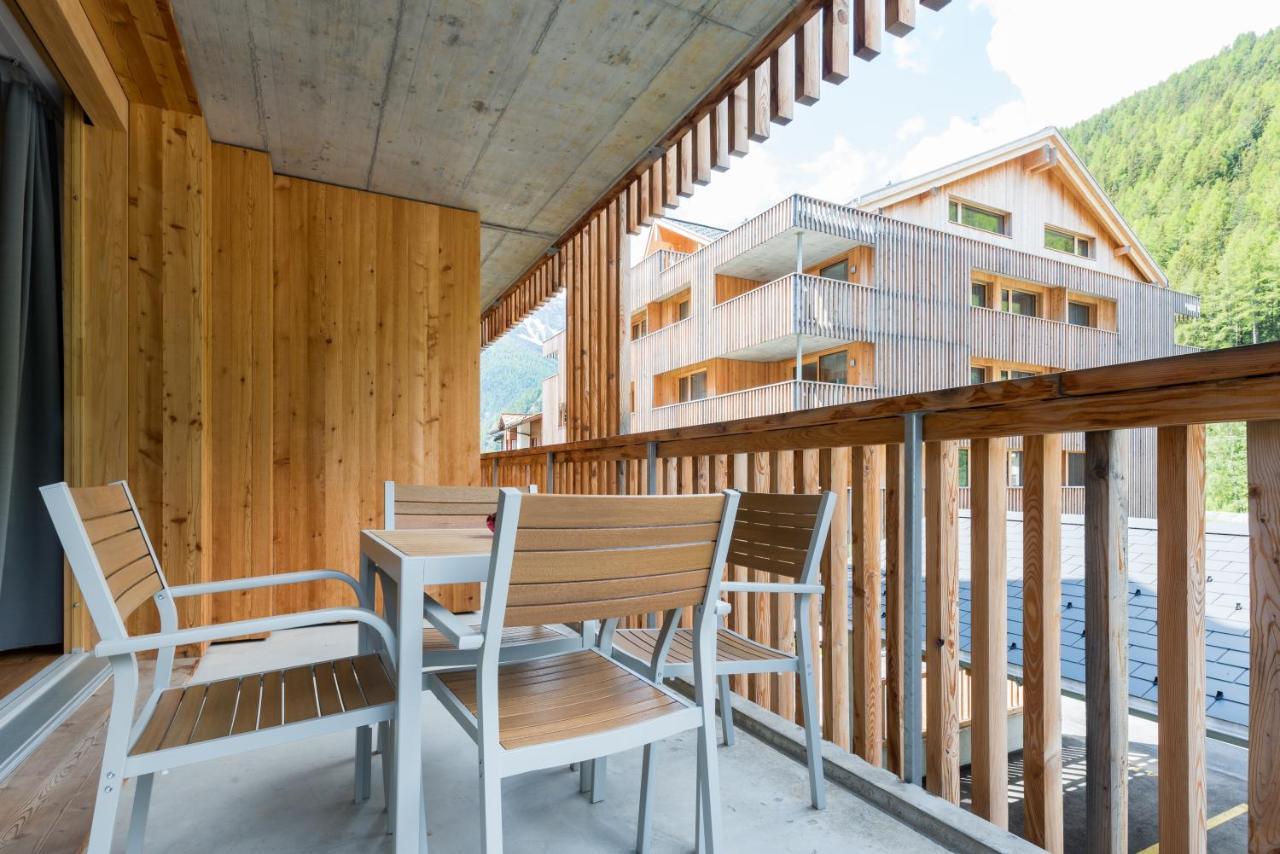Montela Apartments - Haus D Saas-Grund Eksteriør billede