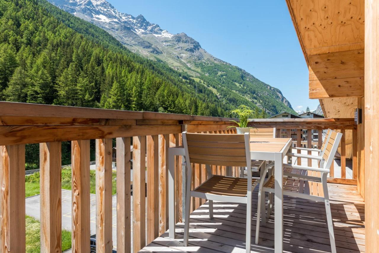 Montela Apartments - Haus D Saas-Grund Eksteriør billede
